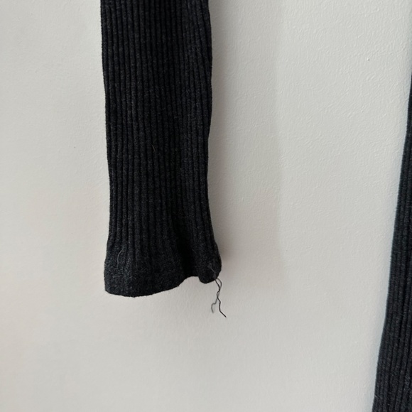 Dark Grey Stretchy Bodycon Aritzia Dress Size XS - Picture 4 of 4